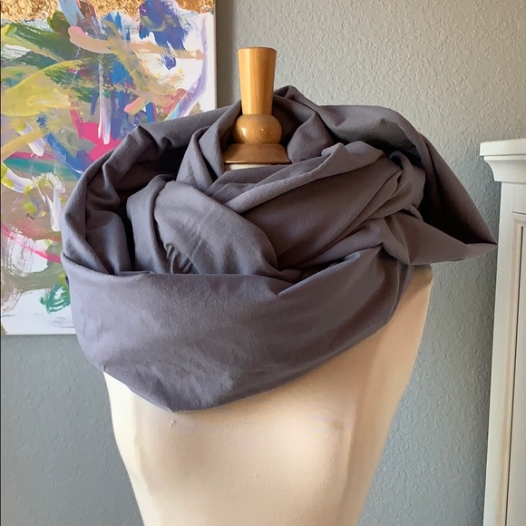 American Apparel Discontinued Circle Scarf!